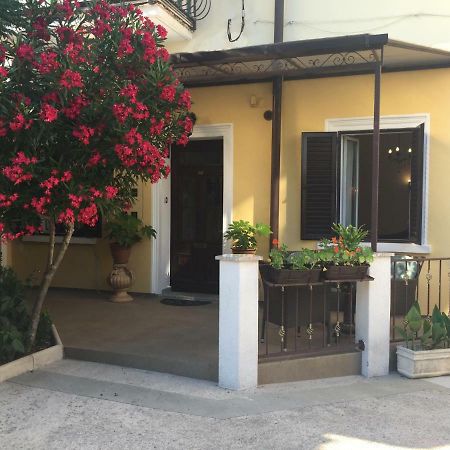 אופטיה Rooms Tusculum מראה חיצוני תמונה