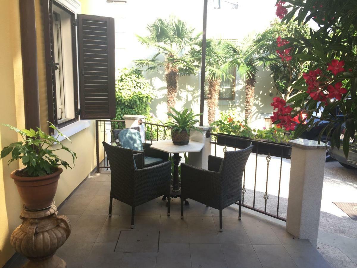 אופטיה Rooms Tusculum מראה חיצוני תמונה